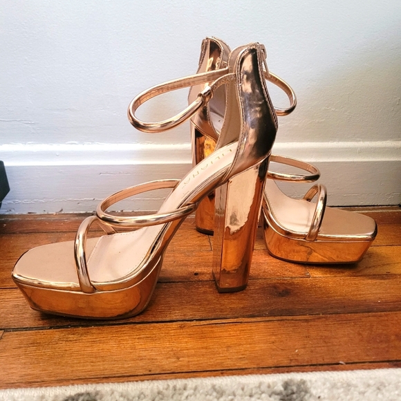 Michelle Rose Metallic Gold High Heel Chunky Platform Sandals - Picture 1 of 8
